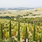 Aia Vecchia Hotel *